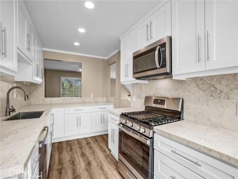 190 N Singingwood  , Orange, CA