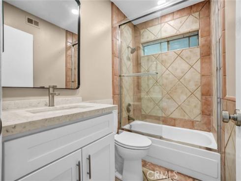 190 N Singingwood  , Orange, CA