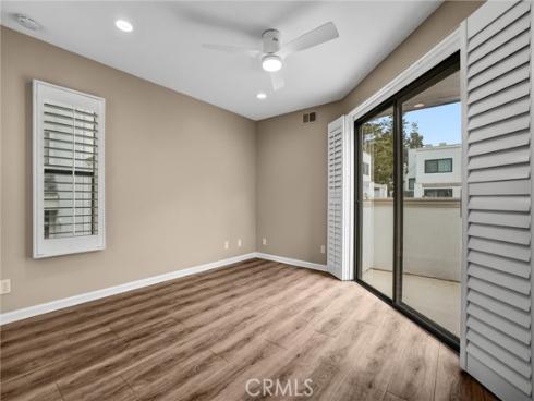 190 N Singingwood  , Orange, CA