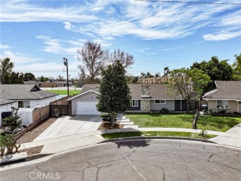 608 W Brentwood  , Orange, CA