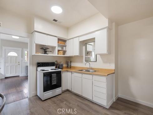 637 E Van Bibber  , Orange, CA