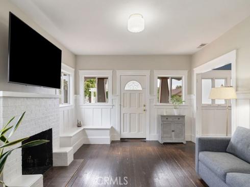 637 E Van Bibber  , Orange, CA