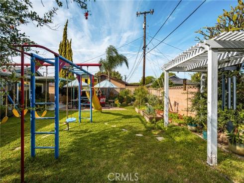 909 N Cleveland  , Orange, CA