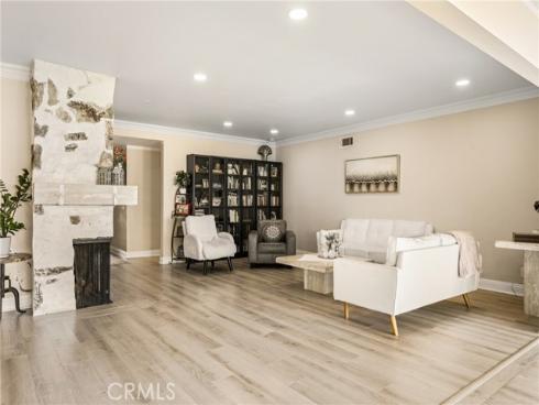 909 N Cleveland  , Orange, CA