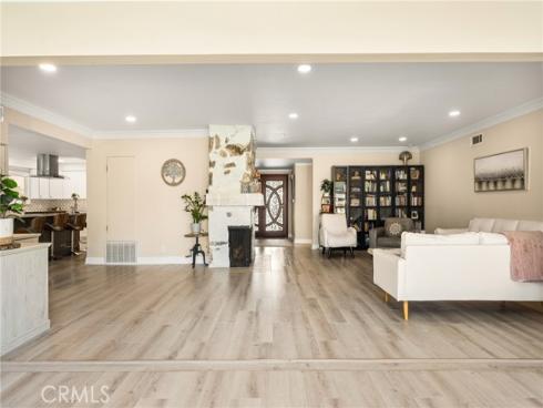 909 N Cleveland  , Orange, CA