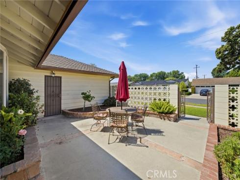 1841 N Lincoln  , Orange, CA