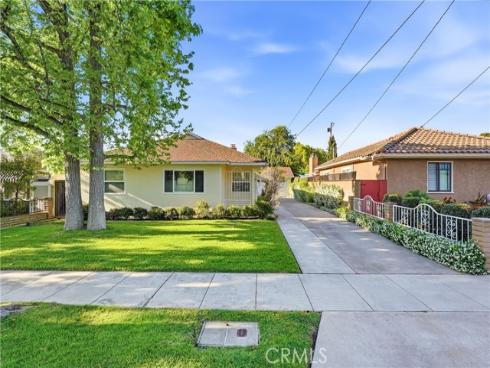 713 E. Sycamore
