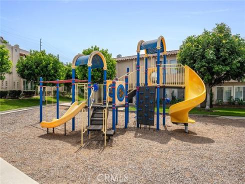 700 W La Veta C6 , Orange, CA