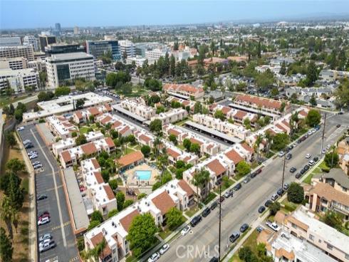 700 W La Veta C6 , Orange, CA