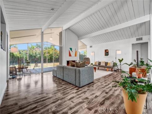 610 E Briardale , Orange, CA