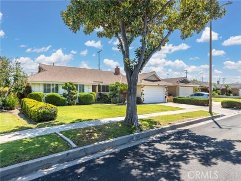 2816 E. Coolidge Ave. , Orange, CA
