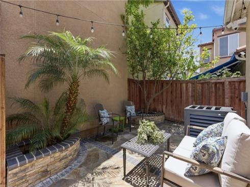 318 W Pebble Creek Lane, Orange, CA