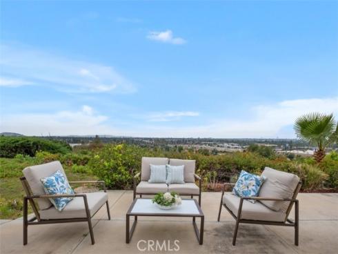 2310 E Orangeview , Orange, CA