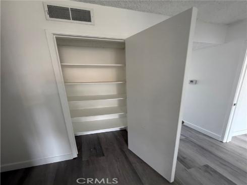 700 West La Veta E4 Avenue, Orange, CA
