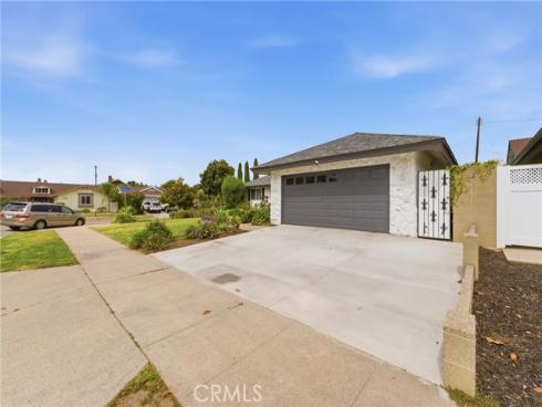 1467 N Kathleen , Orange, CA