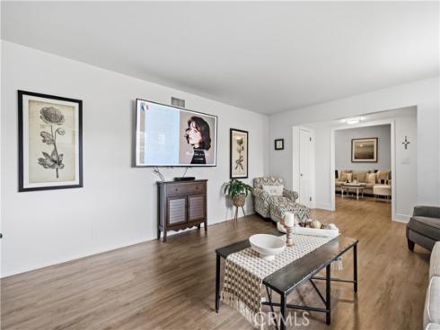 1224 E Orange Grove , Orange, CA