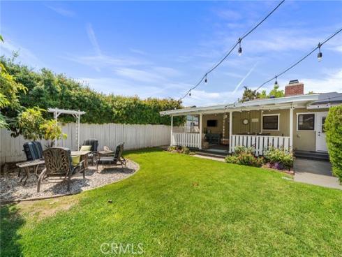 822 E Walnut Avenue, Orange, CA
