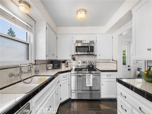 822 E Walnut Avenue, Orange, CA