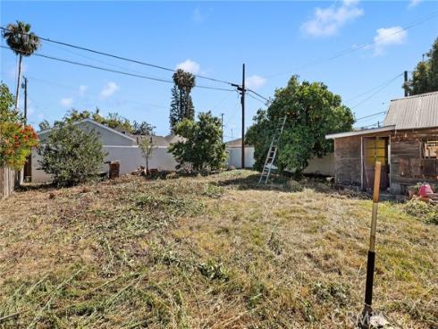 712 E Washington Ave , Orange, CA