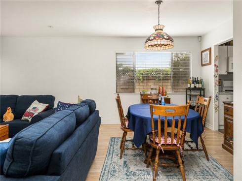915 E La Veta Avenue , Orange, CA