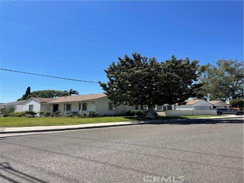 1103 W W Maple Ave , Orange, CA