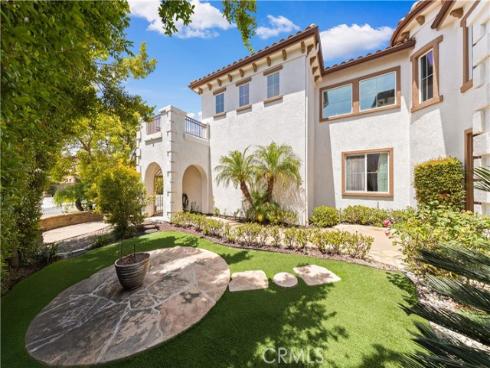 2563 N Falconer  , Orange, CA