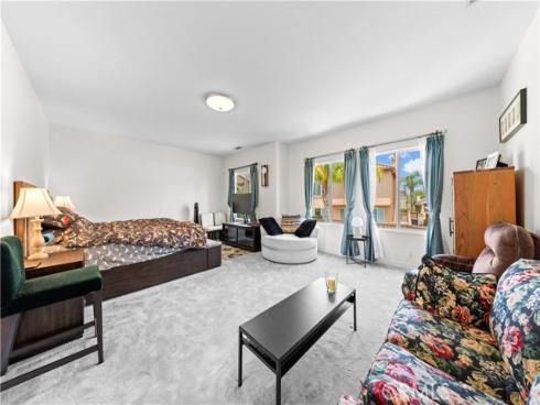 2563 N Falconer  , Orange, CA