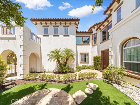 2563 N Falconer  , Orange, CA