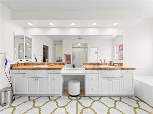2563 N Falconer  , Orange, CA