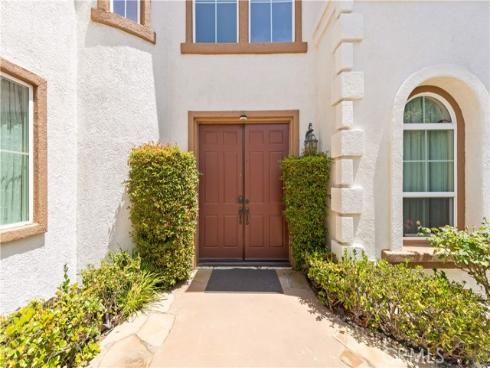 2563 N Falconer  , Orange, CA
