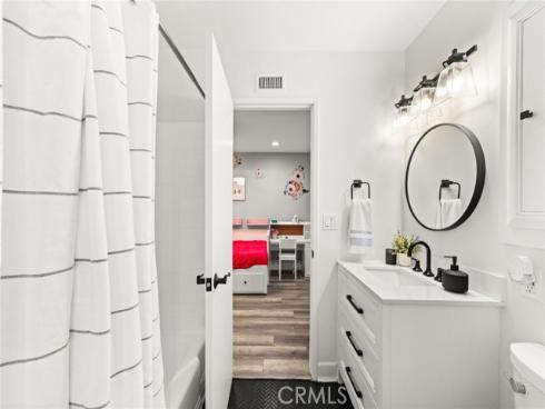 1508 E Candlewood Avenue, Orange, CA