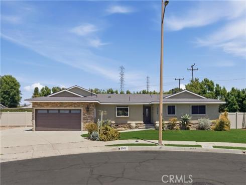 2148 E. Onyx