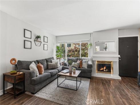 101 W. Riverdale Avenue 60