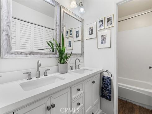 101 W Riverdale 60 Avenue, Orange, CA