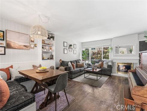 101 W Riverdale 60 Avenue, Orange, CA