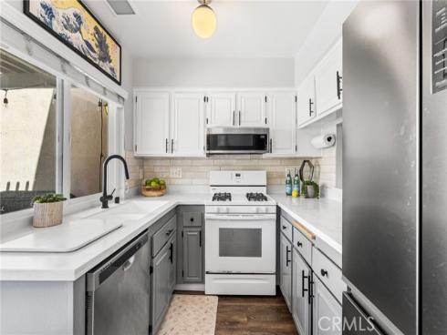 101 W Riverdale 60 Avenue, Orange, CA