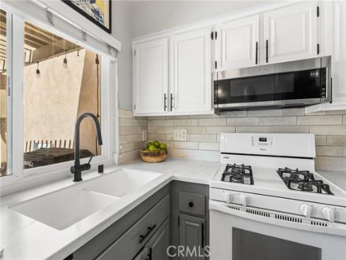 101 W Riverdale 60 Avenue, Orange, CA