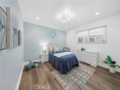 402 E Hoover Avenue, Orange, CA