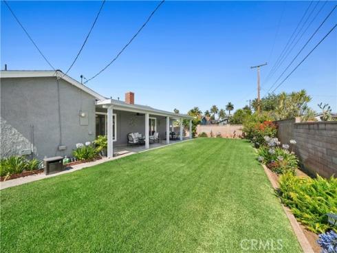 402 E Hoover Avenue, Orange, CA