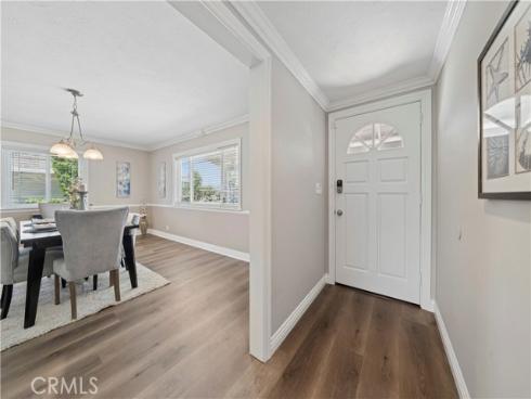 402 E Hoover Avenue, Orange, CA