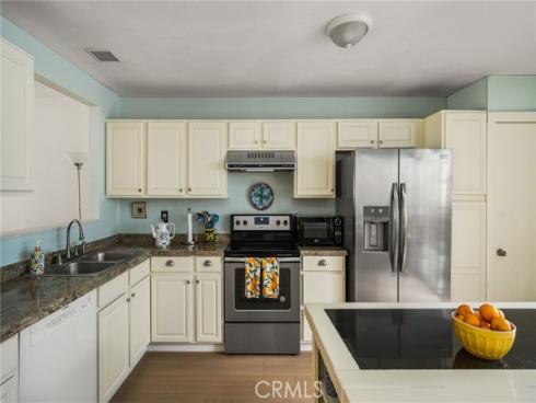 700 W Walnut , Orange, CA