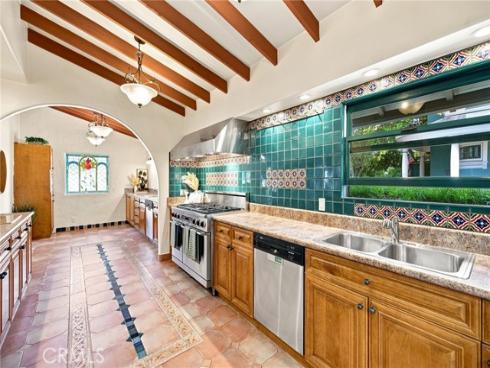 1324 E Chapman , Orange, CA