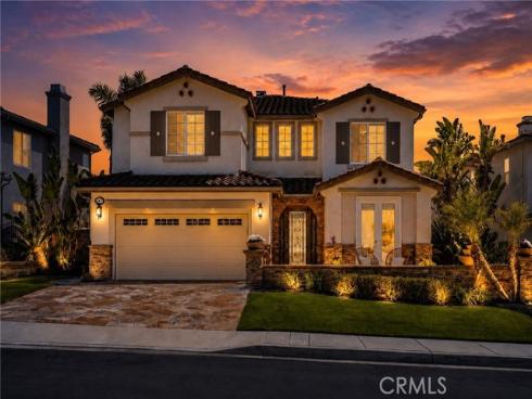 2546  N Avalon Avenue  , Orange, CA