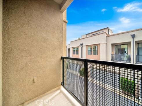 563 W Maple Avenue, Orange, CA