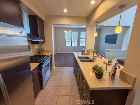 563 W Maple Avenue, Orange, CA