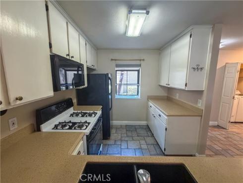 700 E Lake 67 , Orange, CA