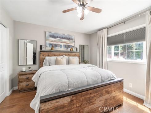 702 E Cumberland , Orange, CA
