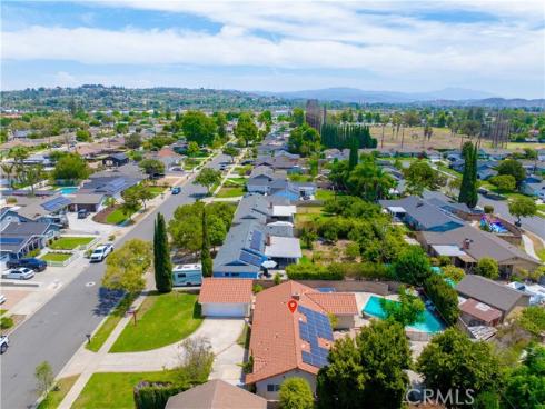 702 E Cumberland , Orange, CA