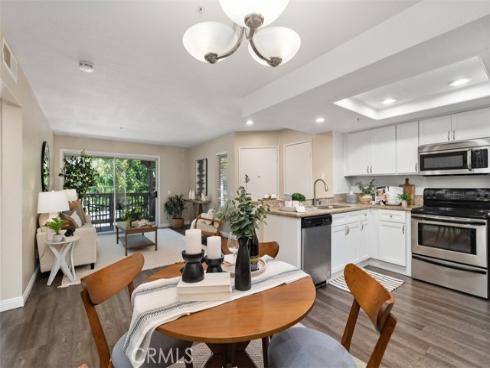 227 S. Cross Creek D