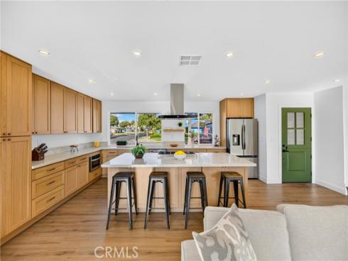 1482 N Grand , Orange, CA